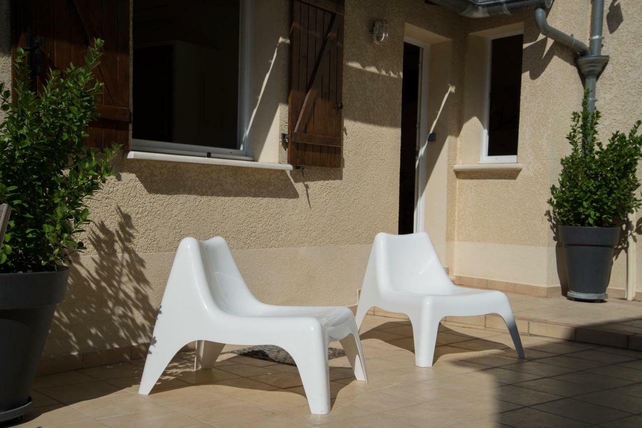 Hotel L'Escale Aigues-Mortes Bagian luar foto
