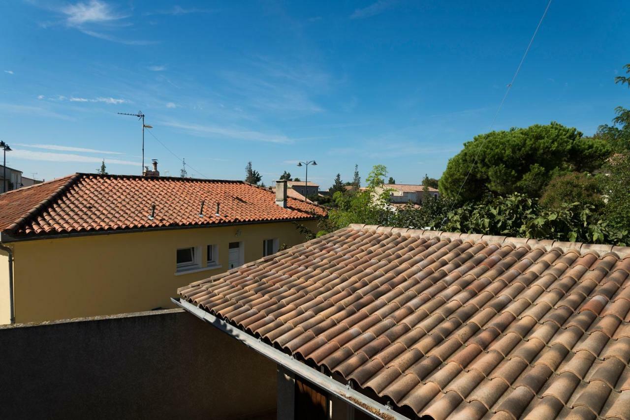 Hotel L'Escale Aigues-Mortes Bagian luar foto